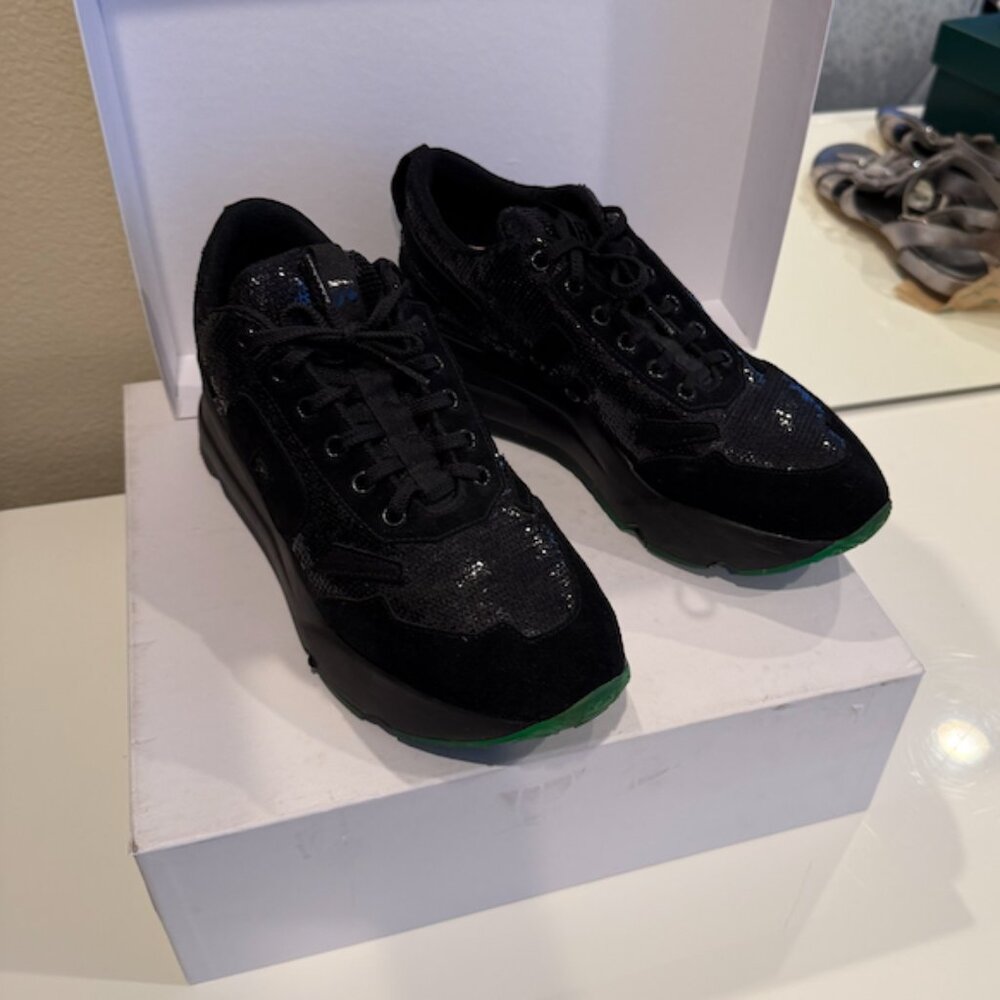 Ruco Line Black Scaled Sneakers - Size 10